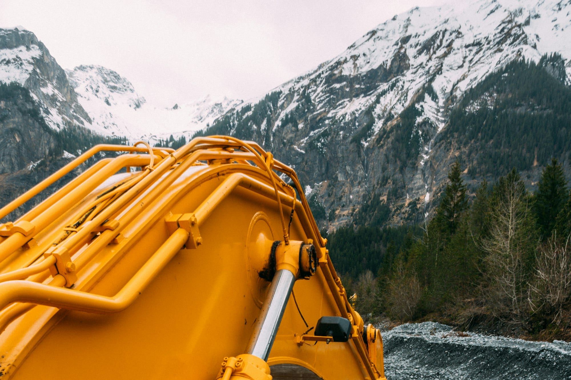 Hydraulic cylinders on an excavator arm